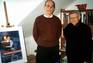 John Guzlowski (z lewej) i Waldemar Michalski w redakcji "Akcentu". Fot. Bogusław Wróblewski
